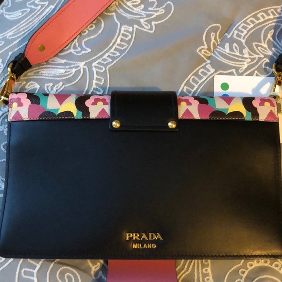 Sale! New Authentic Prada floral bag - Picture 16 of 16